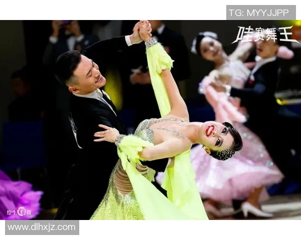 足球明星夜店狂欢舞姿引热议成为全场焦点网友惊叹其舞技不输专业舞者